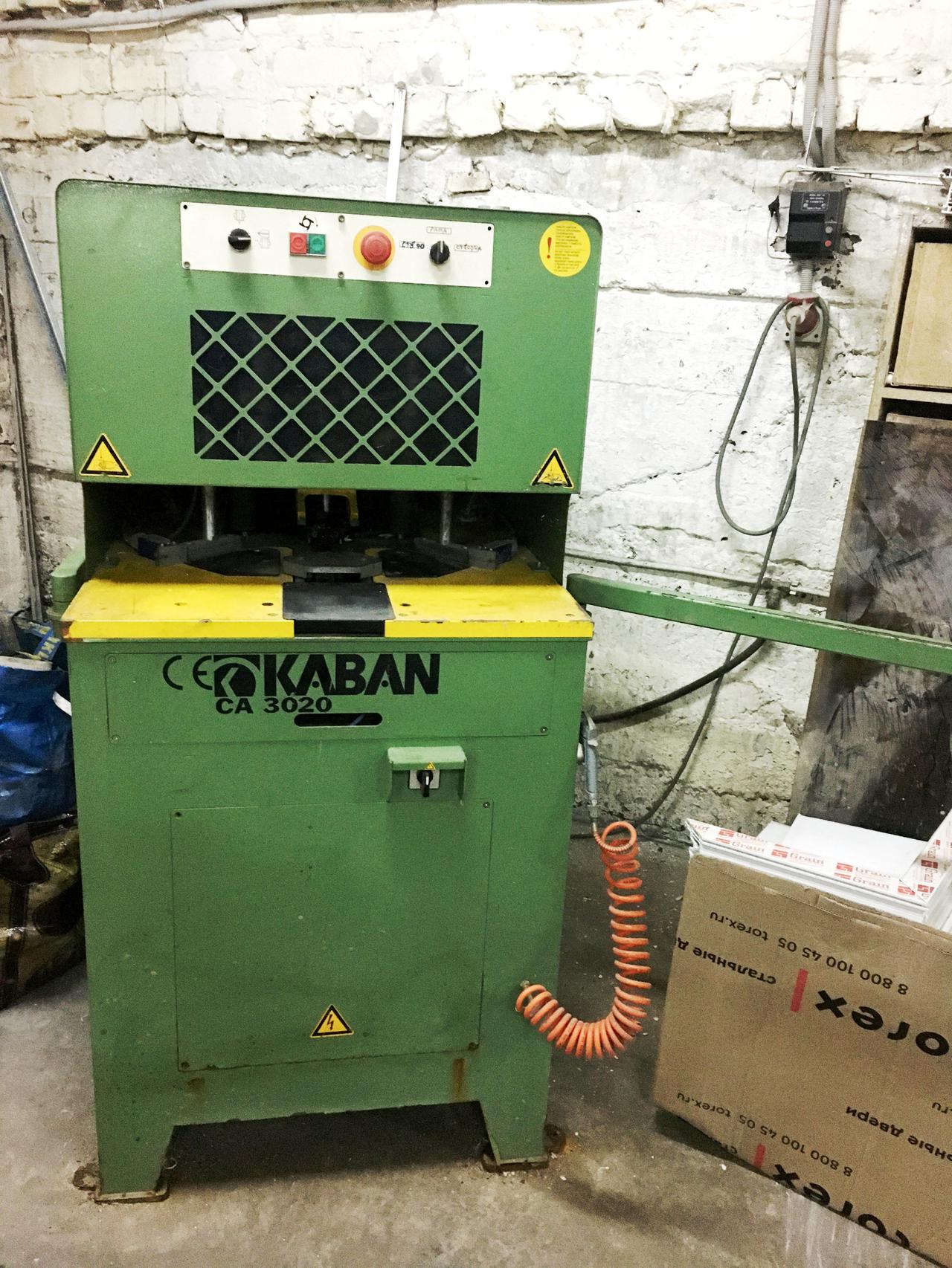 KABAN CA 3020 Трёхфрезный углозачистной автоматический станок для производства окон из ПВХ 