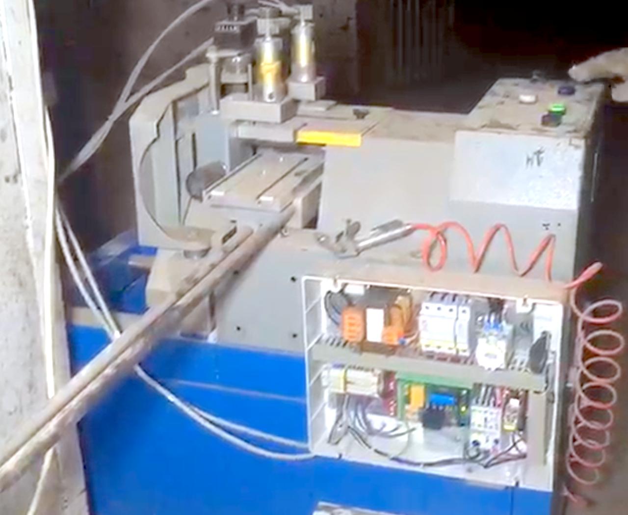 PERTICI UNIVER BS 771 Автоматическая пила для резки штапика (Б/У оборудование)