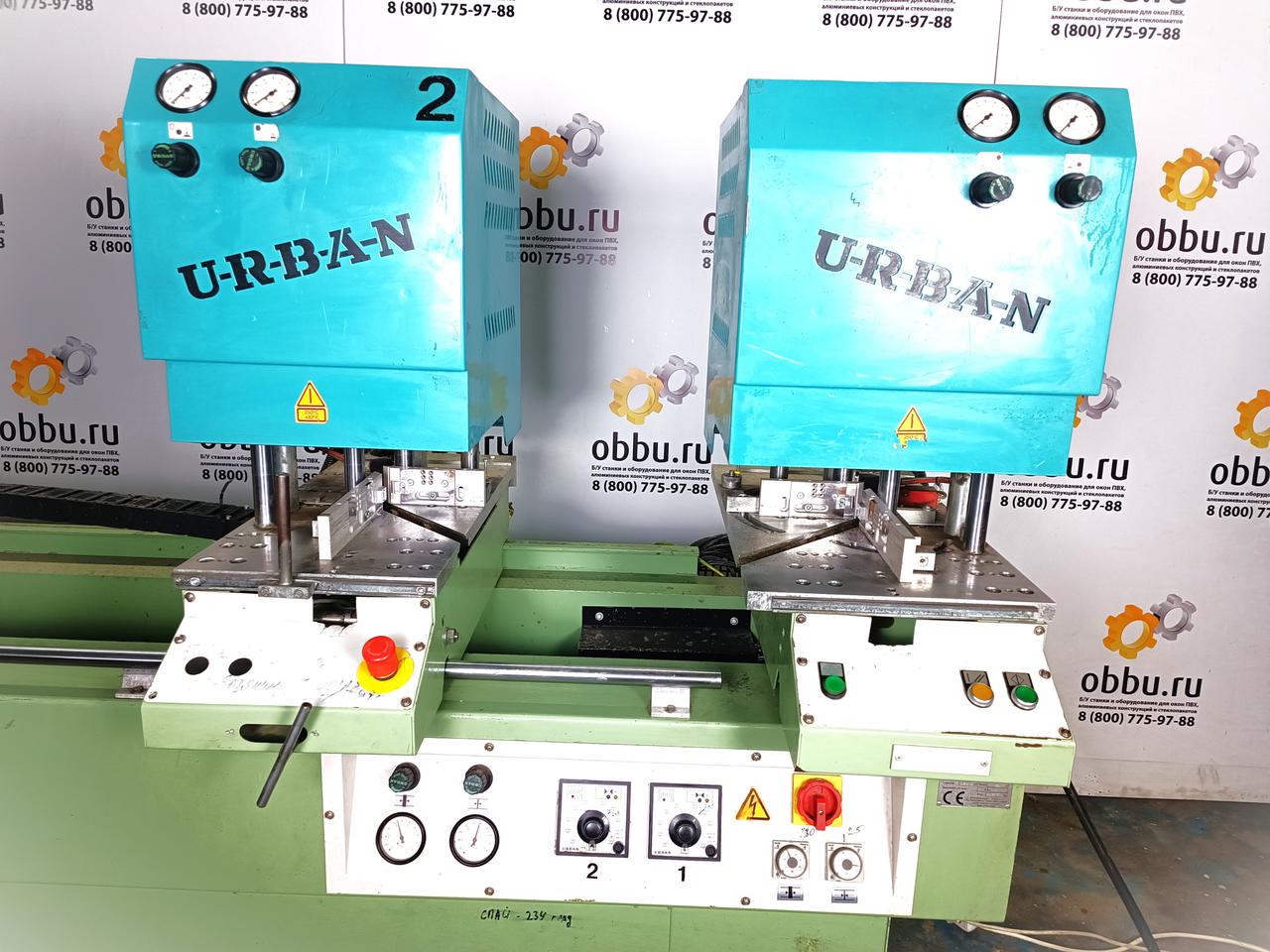 URBAN AKS 3900 Двухголовочная автоматическая сварочная машина для пластиковых окон (Б/У оборудование)