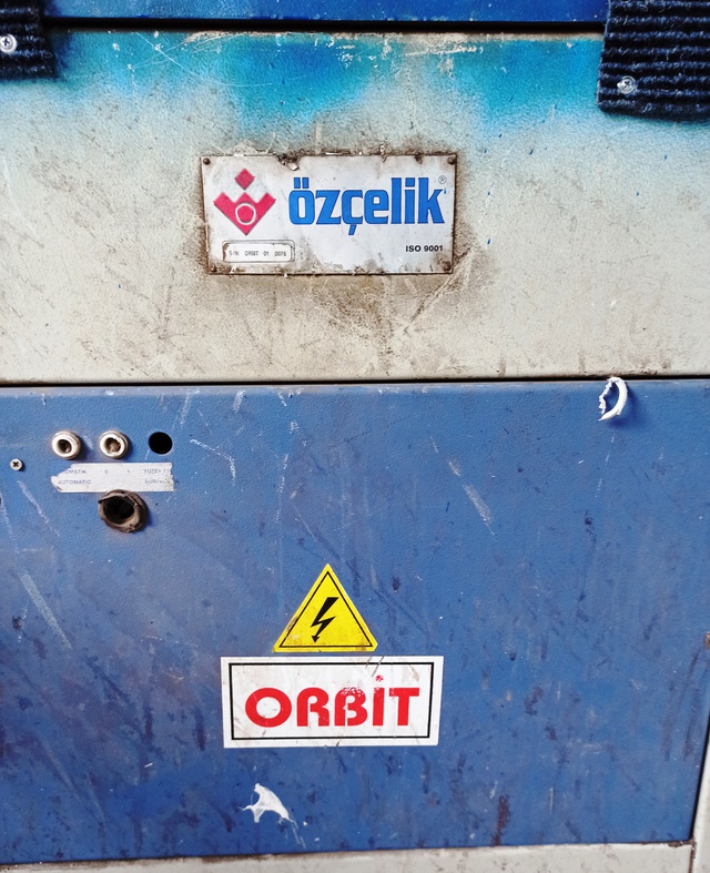 OZCELIK ORBIT Автоматический станок для зачистки углов в окнах ПВХ 